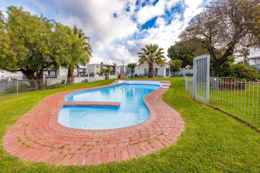 2 Bedroom Property for Sale in Vredekloof Western Cape